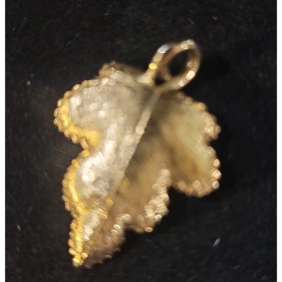 Vintage Gold Tone Pendant with clear stone - Picture 3 of 5